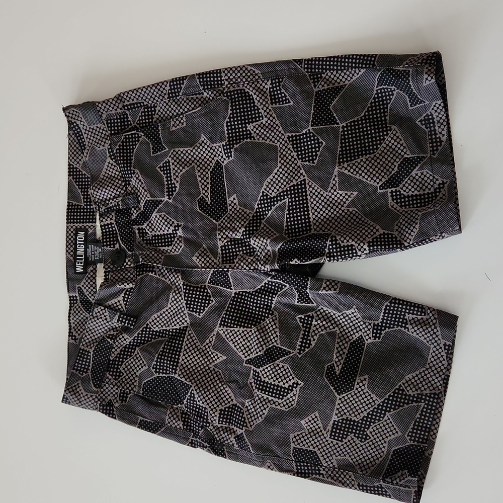 Wellington Boy's Shorts Size: 30